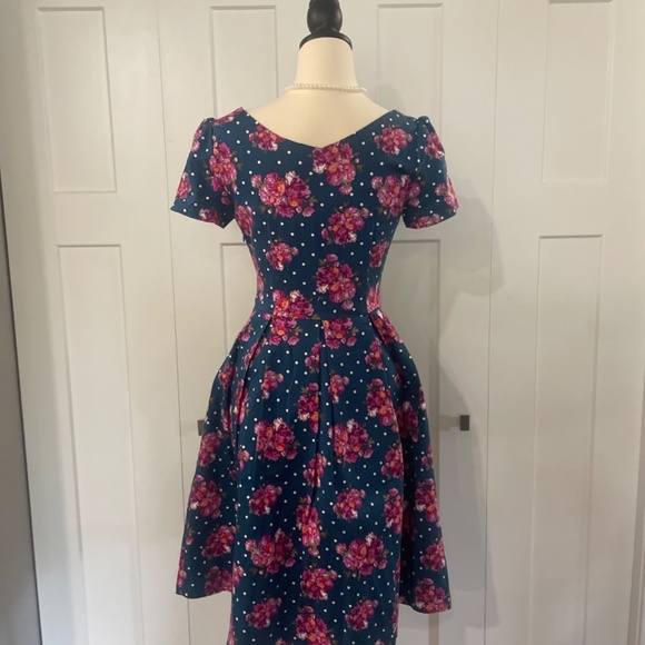 Lot of 15.5” waist Lindy Bop dresses - Picture 6 of 6